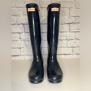 Hunter Women’s Gloss tall Rain Boots US size 8 Navy